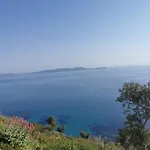Вилла Cap Benat Piscine Vue Борм-ле-Мимоза