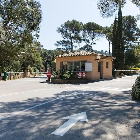 Cap Benat Piscine Vue Villa
